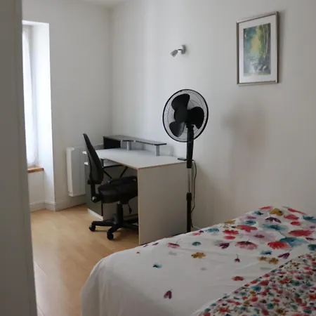 Et Salles D'eau Privees Dans Maison A Partager Centre
